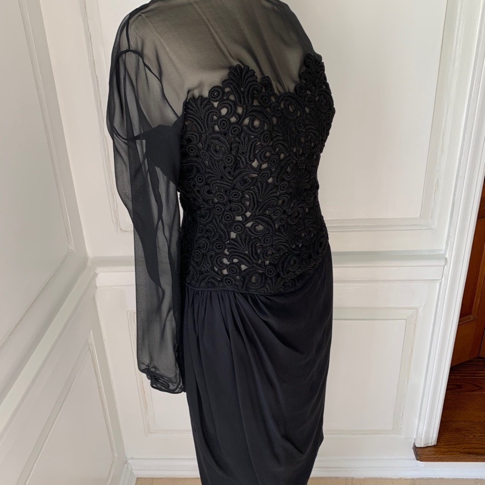 Dress - Picture 7 of 9
